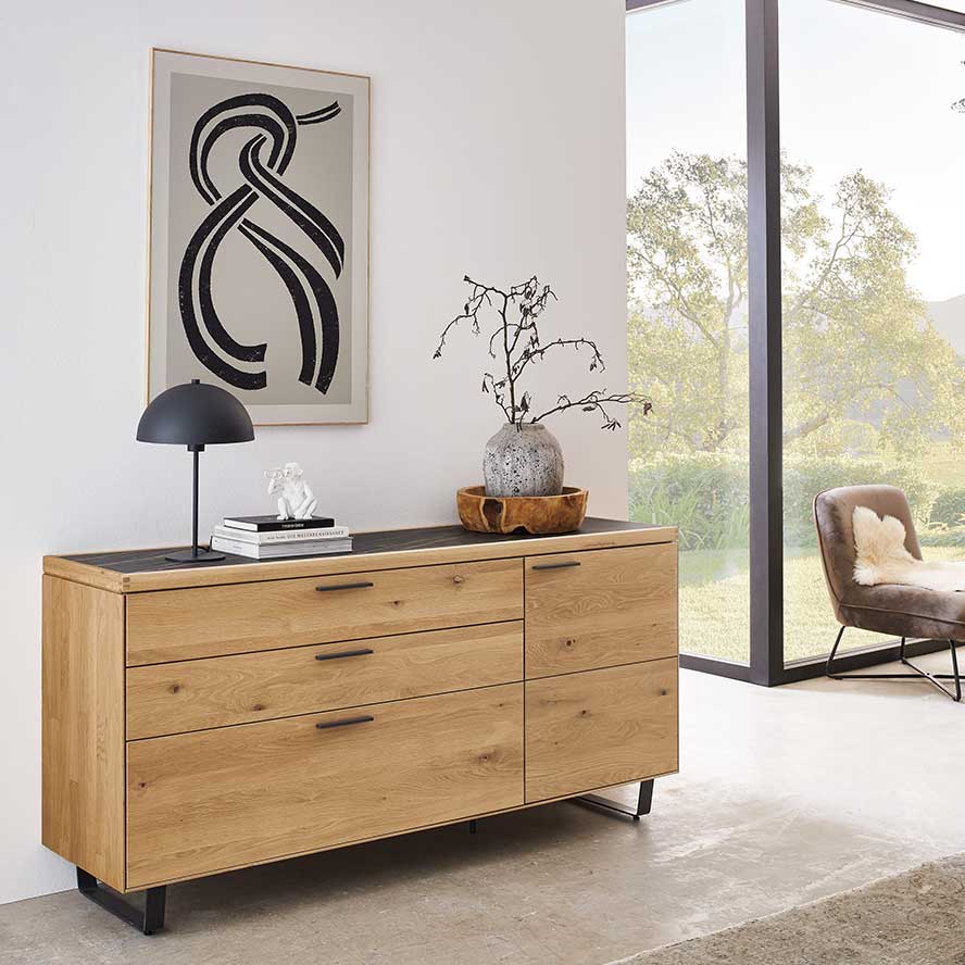 Sideboard WM 2520 Hier werden Sie zu den Sideboards der Serie WM 2520 weitergeleitet:  Kachel zeigt Wildeiche Sideboard, in verschiedenen Breiten mit oder ohne Metall Kufen, Schubladen oder lieber Holztüren, wählen Sie Ihr Sideboard.