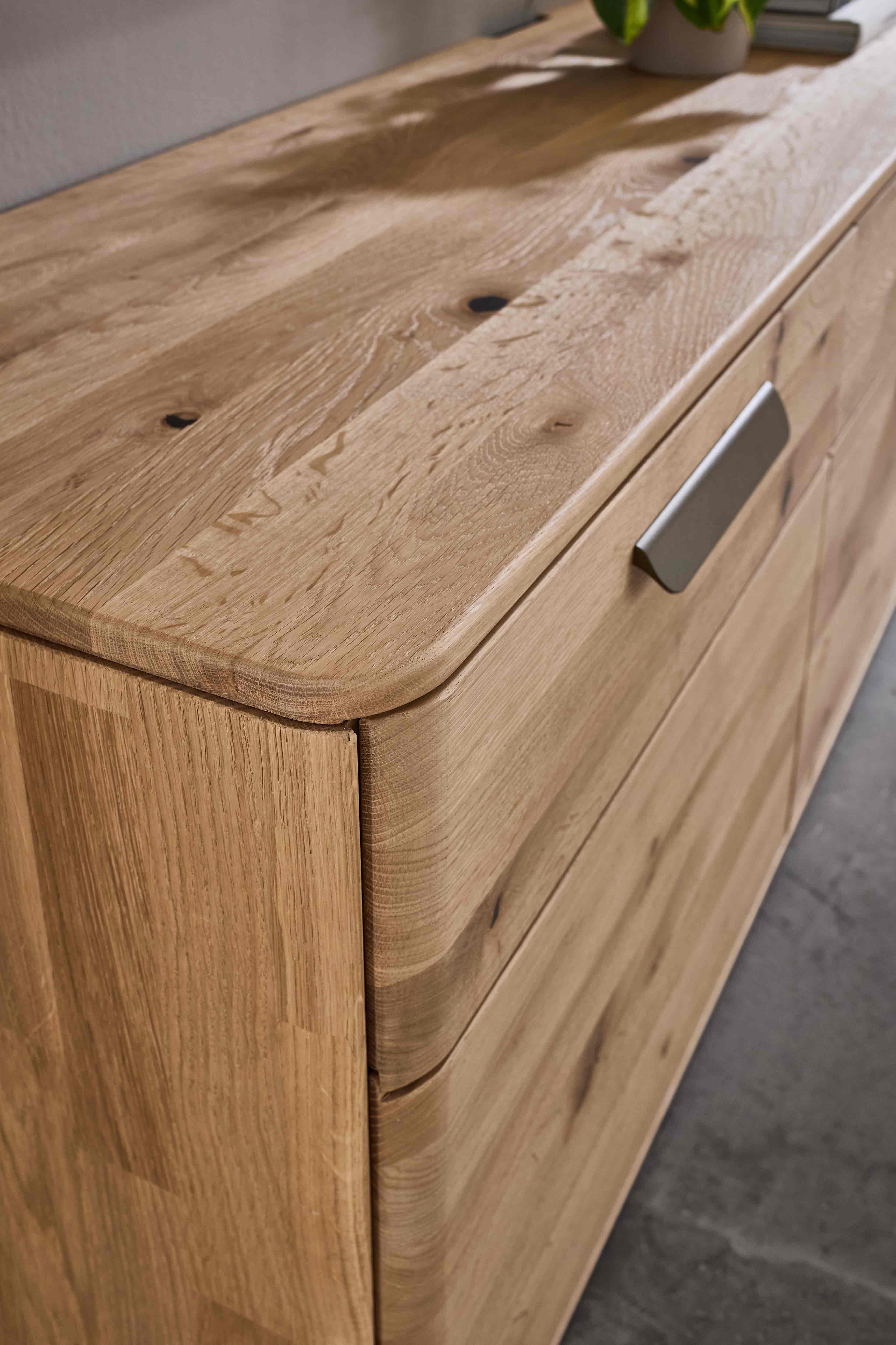 WM 2620 Abdeckboden mit abgesofteter Ecke in Wildeiche