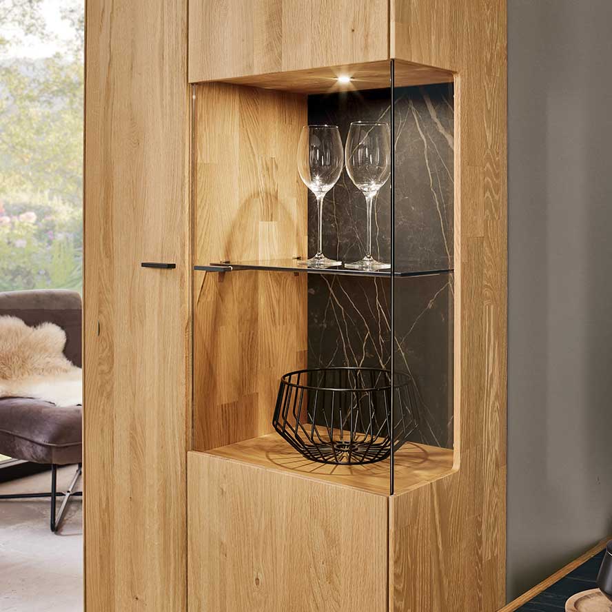 WM 2520 Vitrinenfach WM 2520 Vitrinenfach mit optionaler Keramik Rückwand.