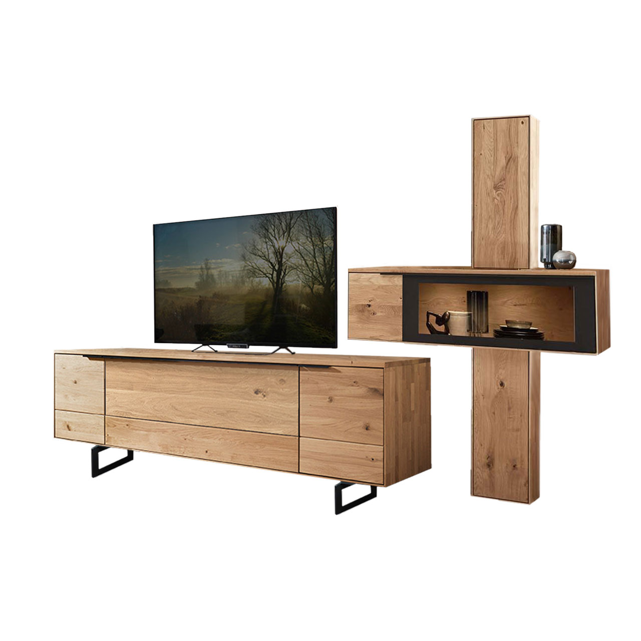 WM 1910 Wohnzimmer Type 0012F Wohnzimmer Type 0012F, aus 1 Hängeelement als Zweiteiler ein oberes und ein unteres Element mit Holztüren, kombiniert mit 1 querliegende Hängevitrine und einem Lowboard mit Kufen.