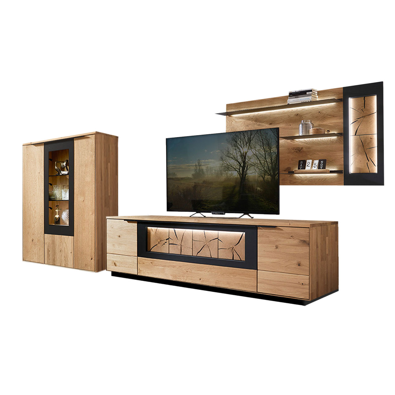 WM 1910 Wohnzimmer Type 0008S Wohnzimmer Type 0008S bestehend aus einer Highboard mit Vitrineneinsatz in Wildeiche abgesetzt mit einem carbonfarbigen Metallrahmen, kombiniert mit einem Wandpaneel, kombiniert mit einem Lowboard in Wildeiche und Hirnholz Akzent mit Sockel.