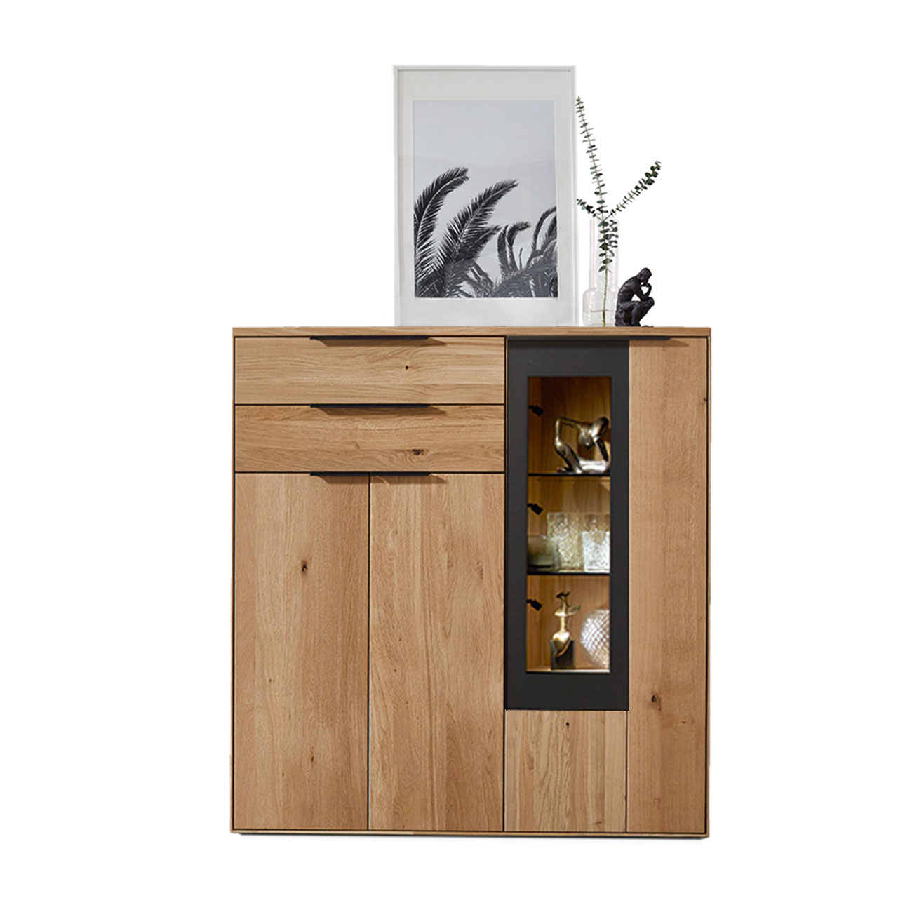 WM-1910-Highboard-4213 Modernes Highboard aus Wildeiche mit rechtem Vitrinenfach abgesetzt mit carbonfarbigen Metallrahmen.